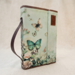 BIBLIA REINA VALERA 1960 EXQUISITA MARIPOSAS, CON MANIJA Y BROCHE